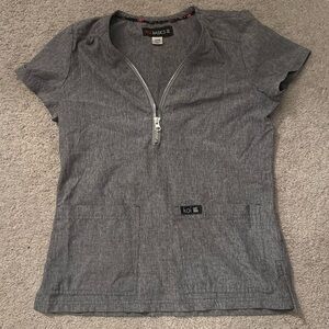 Scrub top koi 
Matching pants on sale